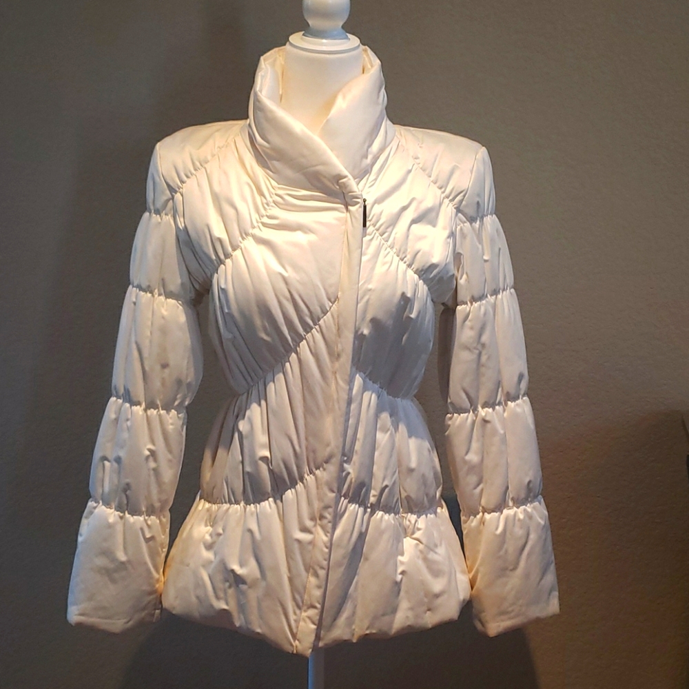 Dana Buchman M puffer coat, asymmetrical zip